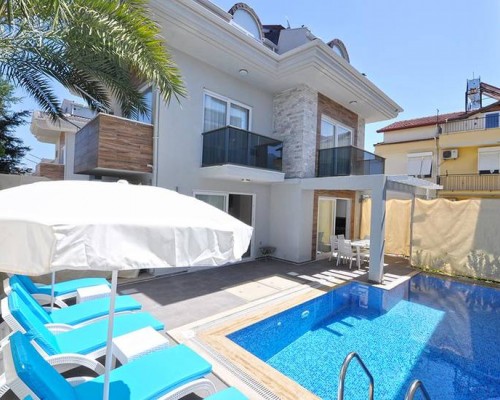 Villa Aydin в Фетхие: скромный отель в центре, рядом с древними гробницами