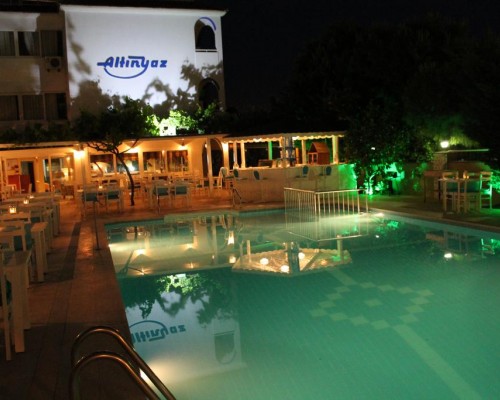 Altinyaz Hotel в Чешме: что важно знать до брони