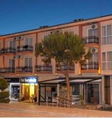 Karadede Hotel