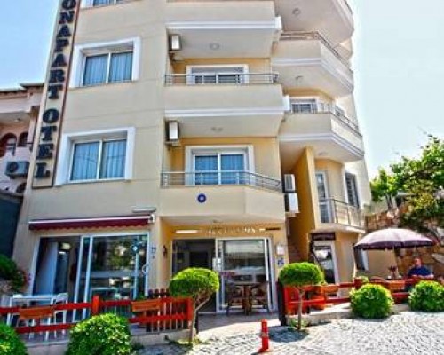 Bonapart Hotel, Чешме: семейный отель в центре