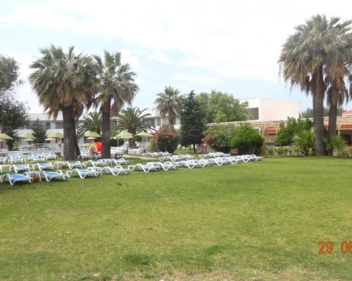 Altin Yunus Apart Beach Plus — апарт-отель в Чешме