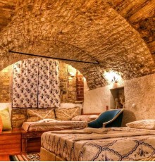 Parmis Boutique House