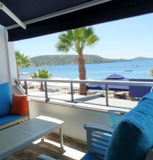 Almera Beachfront Apartmant
