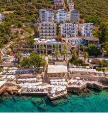 Hera Hotel 4* Hera Hotel 4*