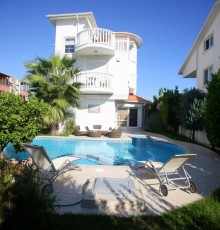 Bella Villa 3