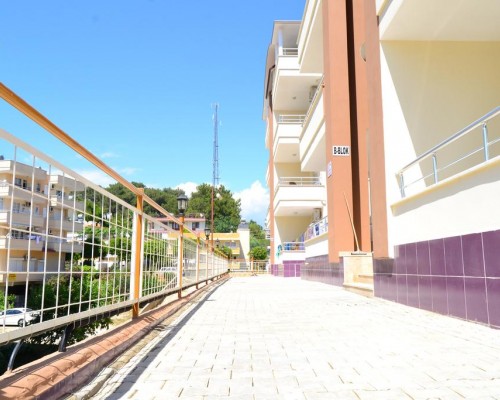 Ali Unal Apart Otel, Авсаллар: апартаменты с бассейном