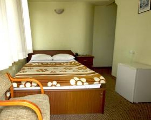 Alkan Hotel, Анталья: небольшой отель рядом с Калеичи