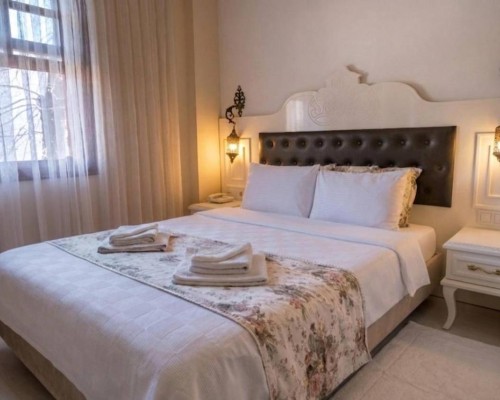 Kaleici Ozkavak Hotel: небольшой отель в центре Калейчи, Анталья