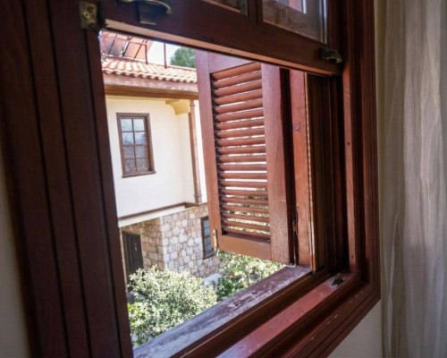 Kaleici Ozkavak Hotel: небольшой отель в центре Калейчи, Анталья