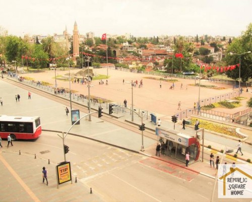 Republic Square Home в Анталье: что это за объект