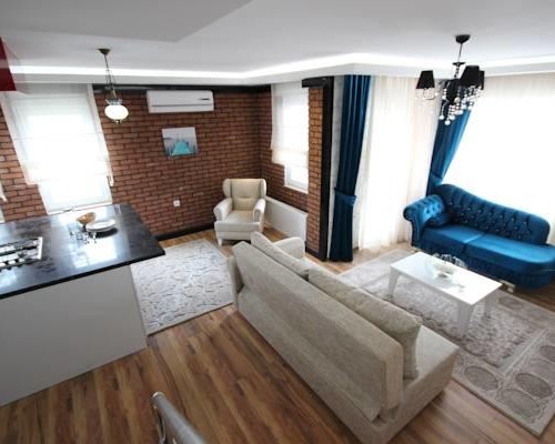 D&R Luxury House, Анталья — отель без звёзд с бассейном