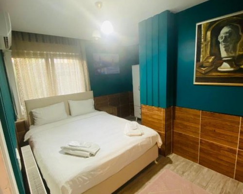 D&R Luxury House, Анталья — отель без звёзд с бассейном