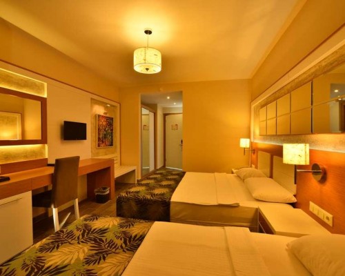 Dolphin Family Hotel в Аланье: взгляд турагента