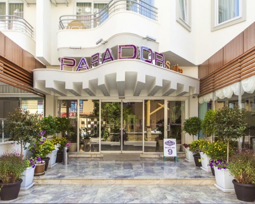 Parador Suite Apart Hotel в Аланье: апарт-отель для пляжного отдыха