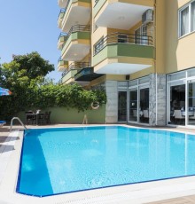 Iris Apart Hotel