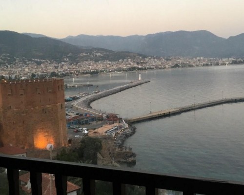 Castle Villa with Sea View, Аланья: вилла с видом на море