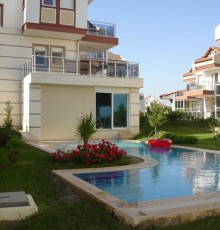 Side Villa
