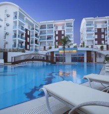 Side Aquamare Residence