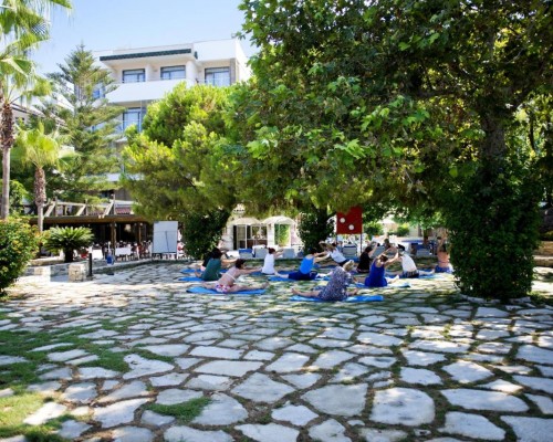 Trendy Side Beach Hotel 4* в Сиде — подбор тура с турагентом Галиной