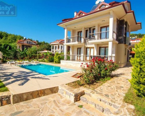 Opal Villa в Олюденизе: вилла с бассейном без звёзд