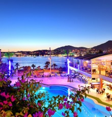 Tropicana Beach 3*