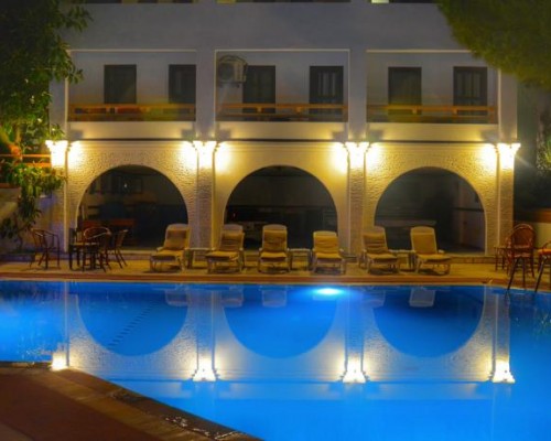 Yildiz Hotel 2* в Бодруме: компактный отель на первой линии