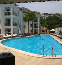 Queen Resort Residence & Suites