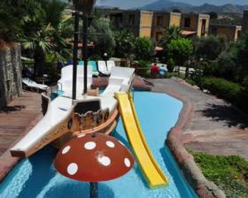 HLC Tatil Koyu Holiday & Leisure Club 4* — Кушадасы