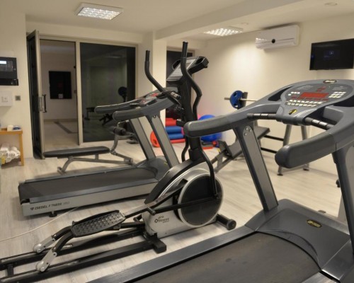 Ramada Hotel & Suites by Wyndham Kusadasi 4* — Кушадасы