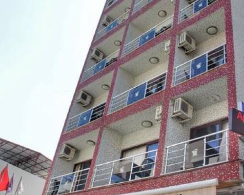Seckin Ak Hotel в Кушадасы: что это за отель
