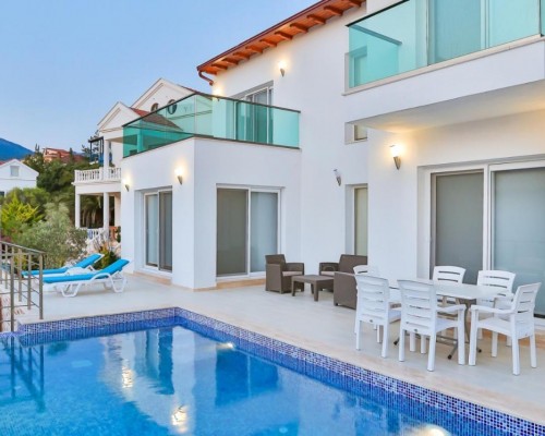 Villa James 5 в Каше: вилла с бассейном и зоной барбекю
