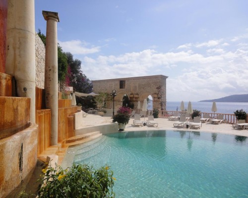 Club Patara Villas в Калкане: виллы с бассейном и видом на залив