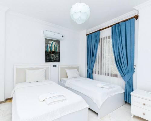 Villa Palm в Калкане: спокойный отель с бассейном и барбекю