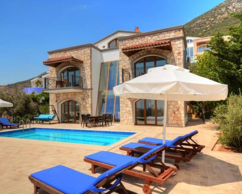 Villa Meltem-1 в Калкане: скромная вилла в центре ресторанной жизни