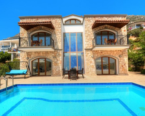 Villa Meltem-1 в Калкане: скромная вилла в центре ресторанной жизни