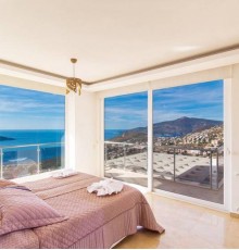 Villa Hira