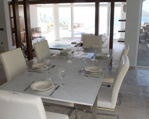 Villa Hill Side в Калкане: вилла с бассейном и джакузи