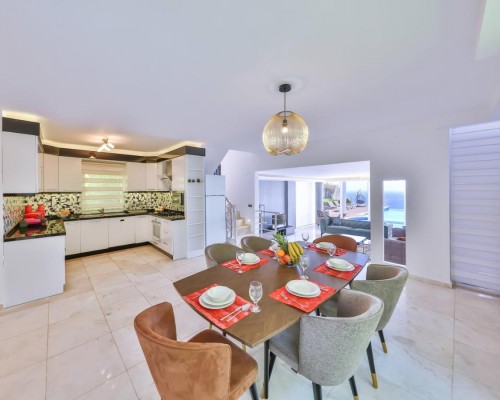 Villa Hill Side в Калкане: вилла с бассейном и джакузи