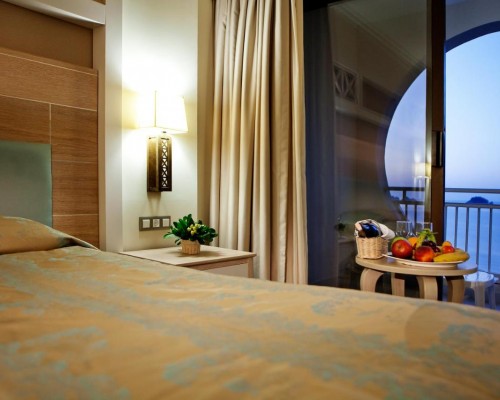 Quadas Hotel 4* в Ичмелере — подбор тура под ваш отдых