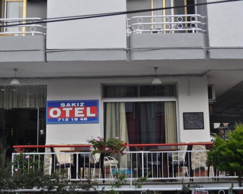 Sakiz Hotel в Чешме: небольшой отель у крепости и пляжа