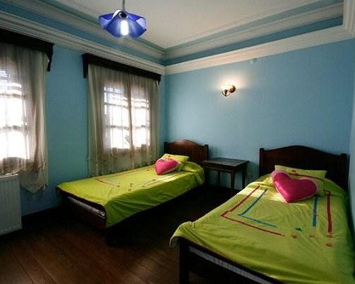 Evoteli Group Bitez 3+1 Ozel Havuzlu Villa Secret — вилла в Битезе
