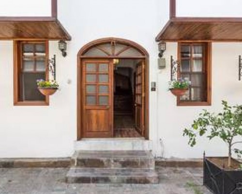 Oldtown Suites в Анталье: отель в Калеичи