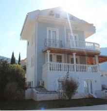 Carmina Ovacik Apartment