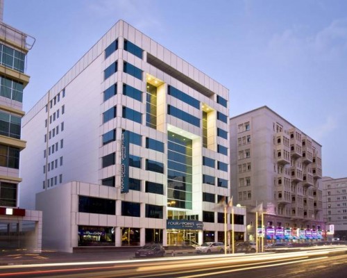 Majestic Premier Hotel Bur Dubai — отель 4* в Дубае