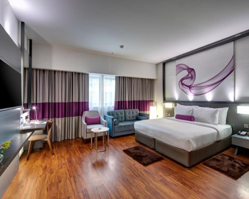 Howard Johnson Plaza by Wyndham Dubai Deira: отель 4* в Дубае