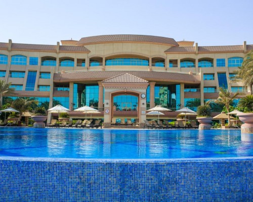 Al Raha Beach 5* — пляжный отель в Абу-Даби