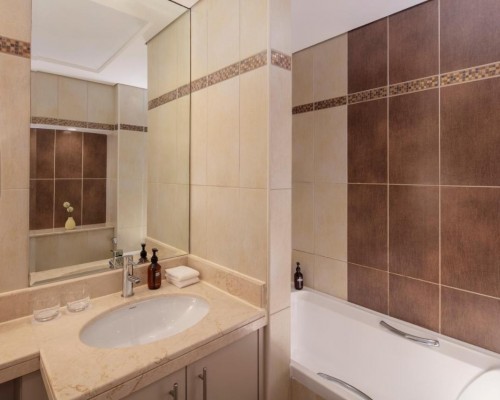 Staybridge Suites Dubai Internet City 4* — отель в Дубае