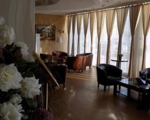 Dream Palace Hotel