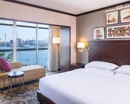 Sheraton Dubai Creek Hotel & Towers 5*