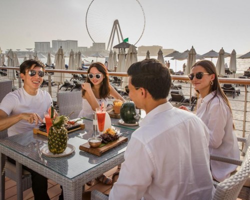Hilton Dubai Jumeirah Beach 5* — пляжный отель в Дубае